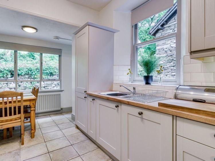Gorgeous Cottage In Bowness Экстерьер фото